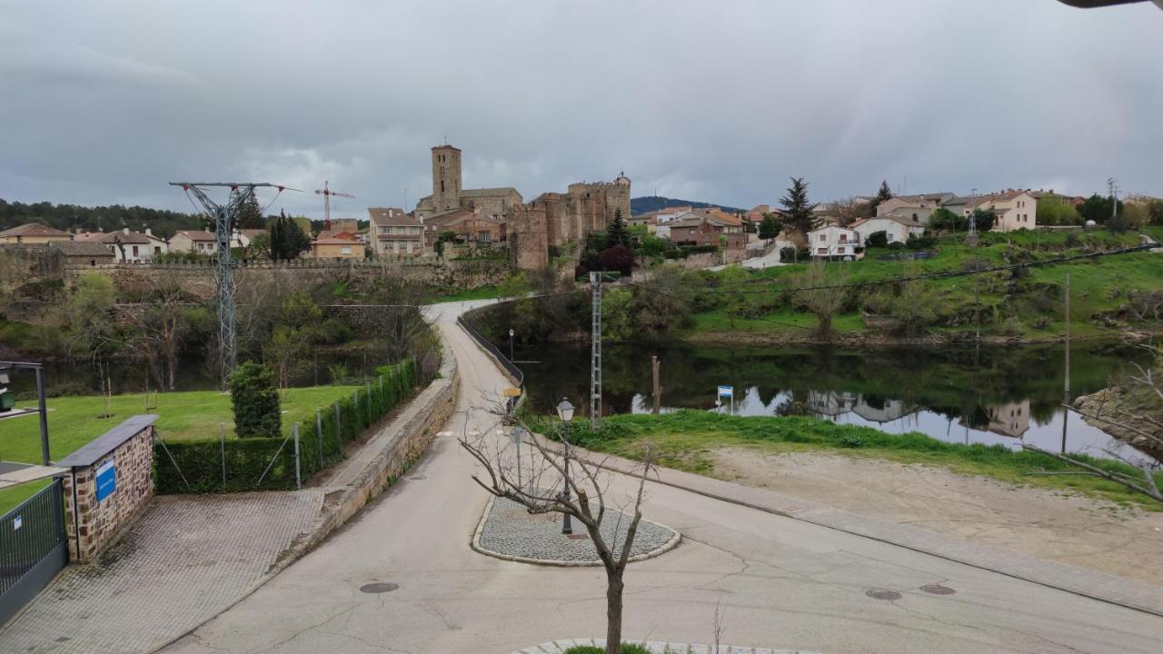 شقة Puente Viejo De Buitrago Casa Fresno بويتراغو ديل لوزويا المظهر الخارجي الصورة
